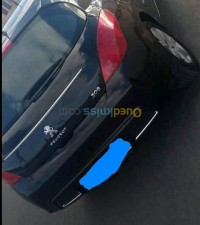 معسكر-وادي-التاغية-الجزائر-سيدان-متوسطة-peugeot-308-2012