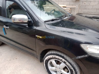 bouira-mchedallah-algerie-tout-terrain-suv-hyundai-santafe-2007