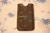  LOUIS VUITTON POCHETTE