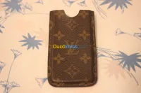 غطاء هاتف LOUIS VUITTON