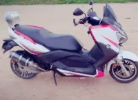 Xmax Sym lux
