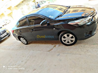 djelfa-algerie-berline-toyota-yaris-sedan-2015