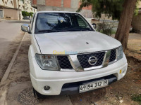 bouira-algerie-pickup-nissan-navara-2012