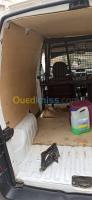 bouira-algerie-commerciale-citroen-berlingo-2008