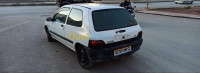 chlef-algerie-citadine-renault-clio-1-1998