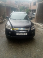 tizi-ouzou-sidi-naamane-algerie-tout-terrain-suv-chevrolet-captiva-2010