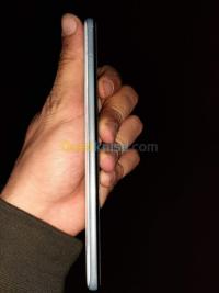 Samsung A 30 thumbnail 4