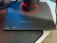 ASUS ROG SWIFT 
