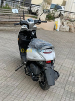 alger-bir-mourad-rais-algerie-motos-scooters-vms-estate-x-2021