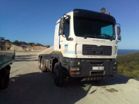 tizi-ouzou-tigzirt-algerie-camion-man-tracteur-2009