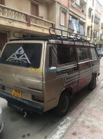 alger-bab-ezzouar-algerie-fourgon-volkswagen-van-t3-1986