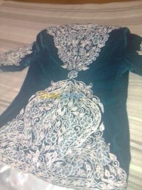 الجزائر-وسط-ملابس-تقليدية-karakou