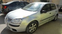 setif-algerie-moyenne-berline-volkswagen-golf-5-2008