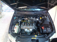 el-bayadh-bougtoub-algerie-berline-nissan-sunny-2008