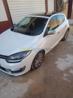 tipaza-hadjout-algerie-moyenne-berline-renault-megane-3-gt-line-2014