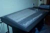 Table De Mixage TASCAM m2524