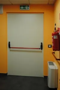 BARRE ANTI PANIQUE , ISSUE DE SECOURS