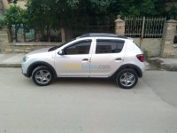 برج-بوعريريج-بئر-قاصد-علي-الجزائر-سيارة-صغيرة-dacia-sandero-stepway-2018