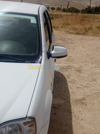 تبسة-الجزائر-صالون-سيدان-dacia-logan-2013