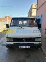 tlemcen-ghazaouet-algerie-fourgon-peugeot-j5-1993