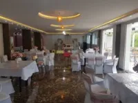 Salle des fetes . dinner 