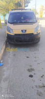 sidi-bel-abbes-ben-badis-algerie-commerciale-peugeot-expert-2009