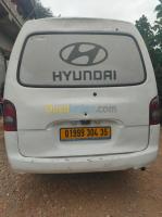 boumerdes-larbatache-algerie-mini-bus-hyundai-h1-2004