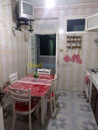 البليدة-العفرون-الجزائر-شقة-vente-appartement-f4-blida-el-affroun