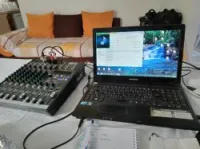 Disc jockey et caméra photos