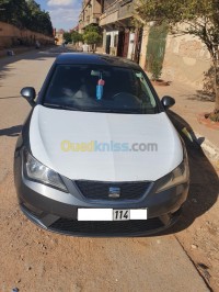 تيارت-السوقر-الجزائر-سيارة-صغيرة-seat-ibiza-2014