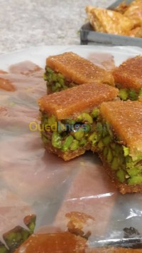 الجزائر-الكاليتوس-توريد-الطعام-و-حلويات-وطبخ-شرقي