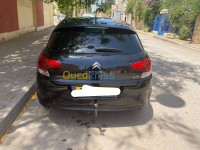 blida-algerie-moyenne-berline-citroen-c4-2016