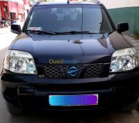 relizane-algerie-tout-terrain-suv-nissan-x-trail-2010