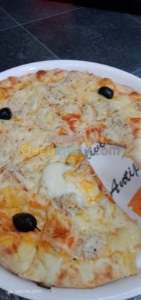 algiers-beni-messous-algeria-tourism-gastronomy-بريوشار-أو-بيتزاريو