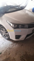 oran-marsat-el-hadjadj-algerie-berline-toyota-corolla-2014