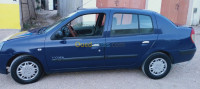 souk-ahras-taoura-algerie-berline-renault-clio-classique-2006