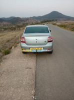 chlef-algerie-berline-renault-symbol-2013