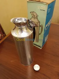 Deux thermos anciens neufs avec emball