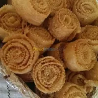 حلويات معسلة حسب الطلب