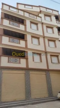 Façade monocouche et griffée 