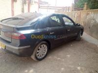 relizane-djidioua-algerie-pickup-renault-laguna-2-carta-2003