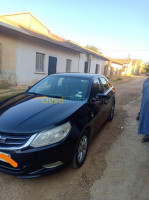 ain-defla-algerie-berline-chevrolet-optra-4-portes-2014