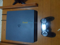 ouargla-algerie-playstation-4-slim-500-go