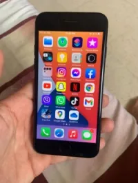 Apple iPhone 7
