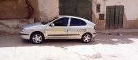 tiaret-frenda-algerie-citadine-renault-megane-1-2001