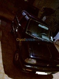 مستغانم-حاسي-مماش-الجزائر-سيارة-المدينة-suzuki-maruti-800-2012