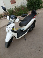 blida-algerie-motos-scooters-sym-st-2018