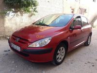 tebessa-algerie-moyenne-berline-peugeot-307-2003