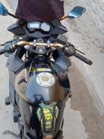 alger-sidi-mhamed-algerie-motos-scooters-yamaha-z-800-2013