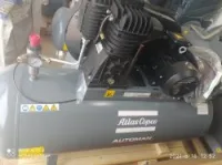 Des compresseurs a pistons atlas copco
